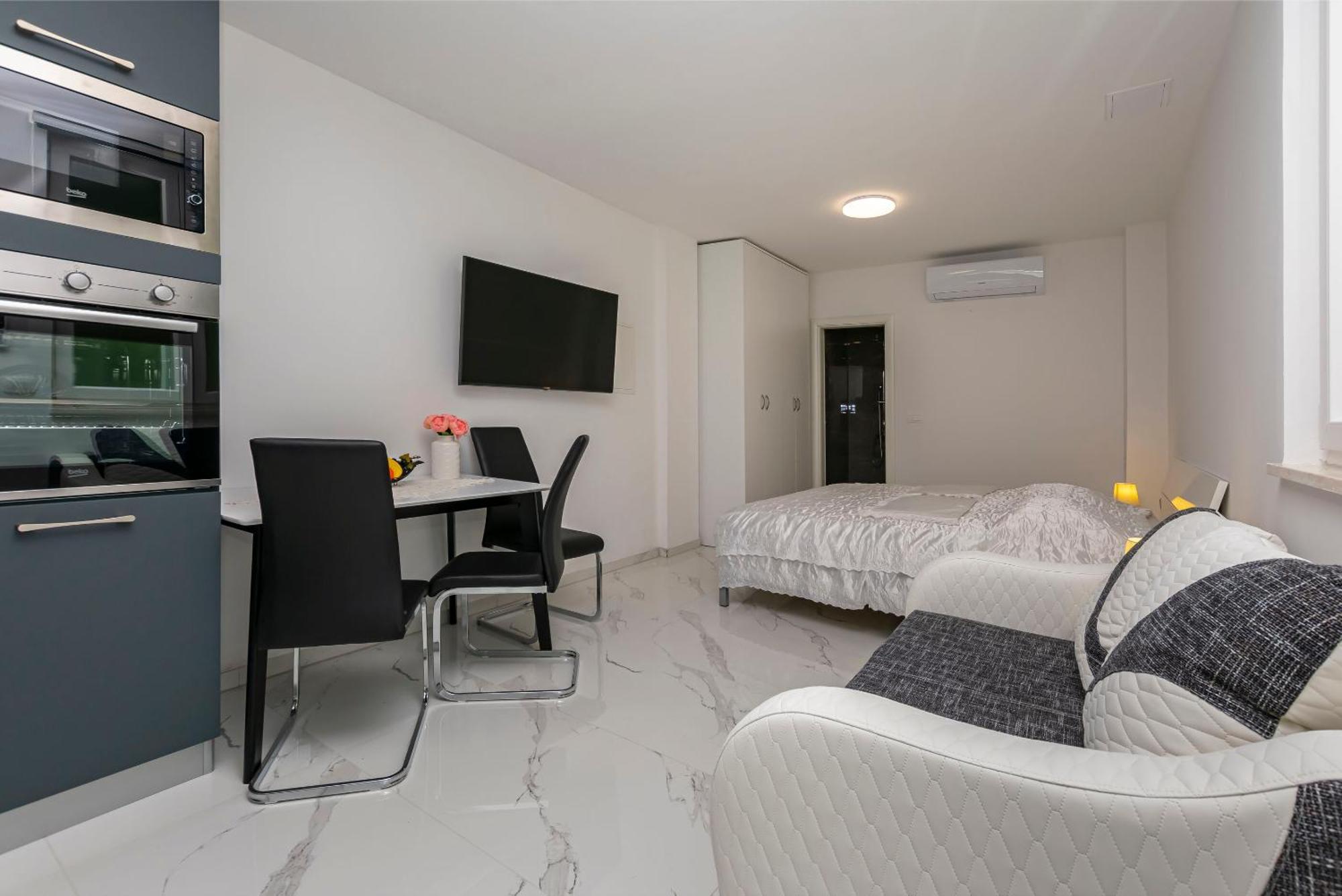 דוגי ראט Apartment Ivano מראה חיצוני תמונה