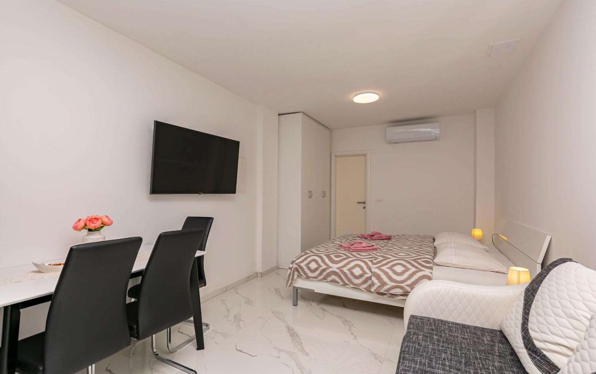 דוגי ראט Apartment Ivano מראה חיצוני תמונה
