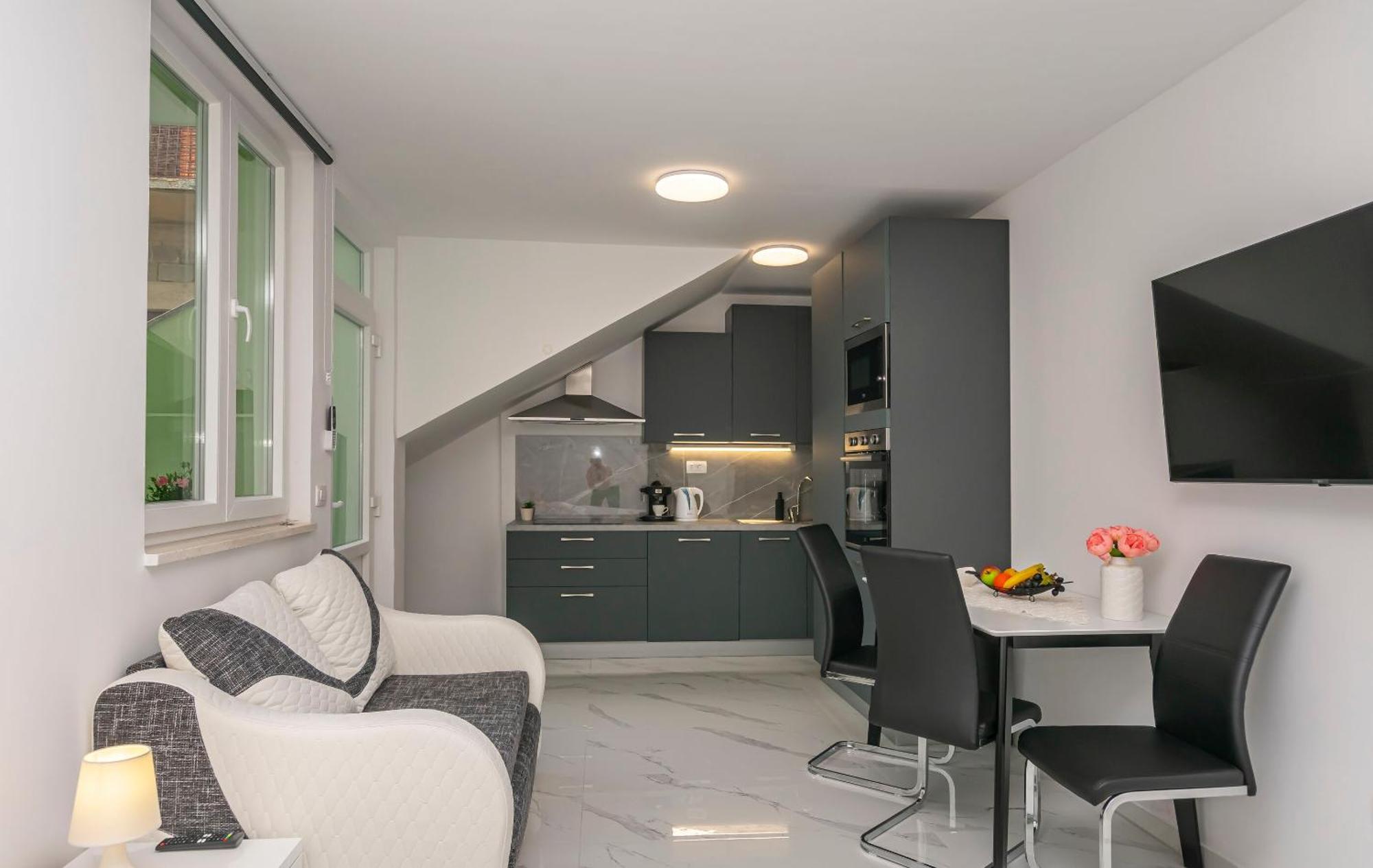 דוגי ראט Apartment Ivano מראה חיצוני תמונה