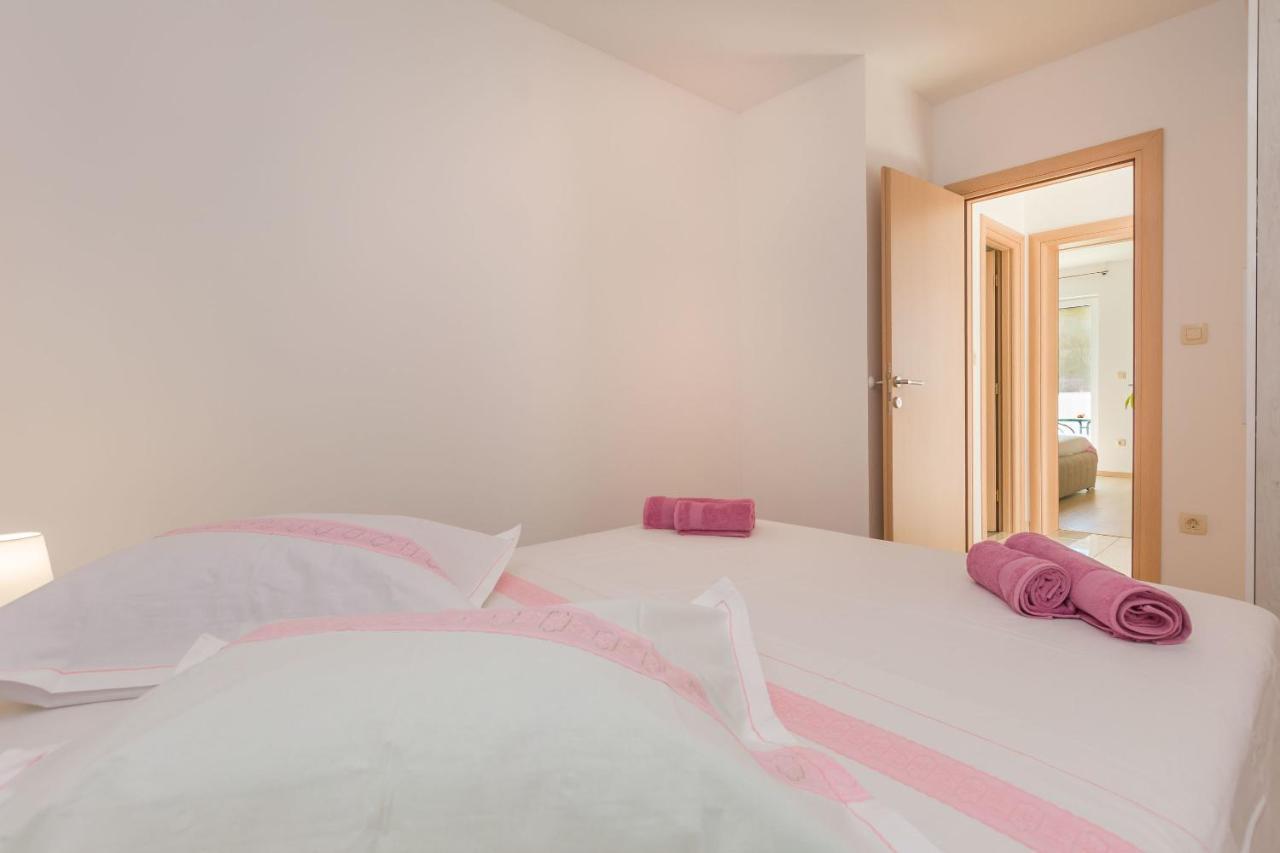 דוגי ראט Apartment Ivano מראה חיצוני תמונה
